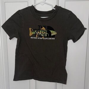 The North Face Kids Charcoal Tee with “Never Stop Exploring” Fish Design
